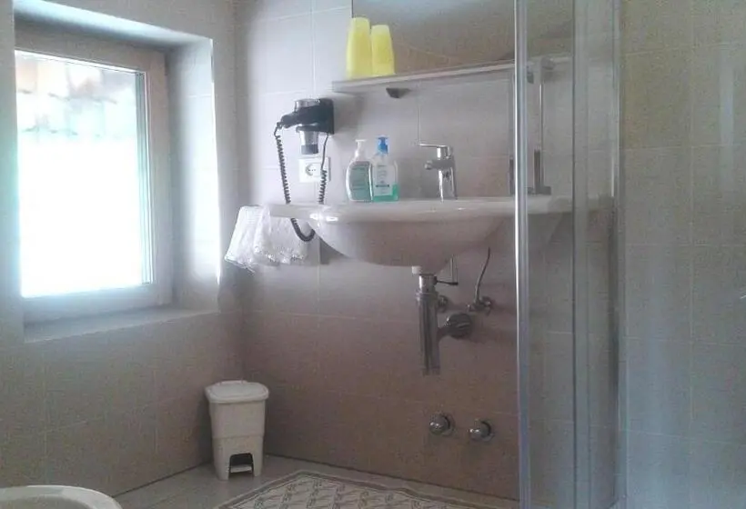 Standard Neljän Hengen Huone, Thomaserhof