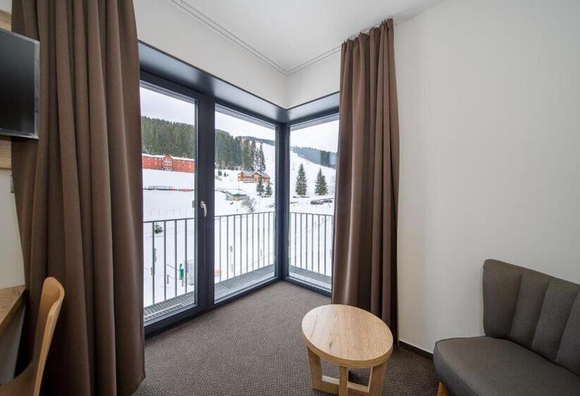 شقة غرفة نوم واحدة مزودة بشُرفة, Zelený Potok