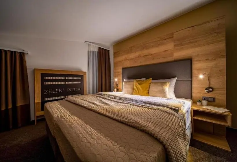 Superior 2-bedroom flat with a view, Zelený Potok