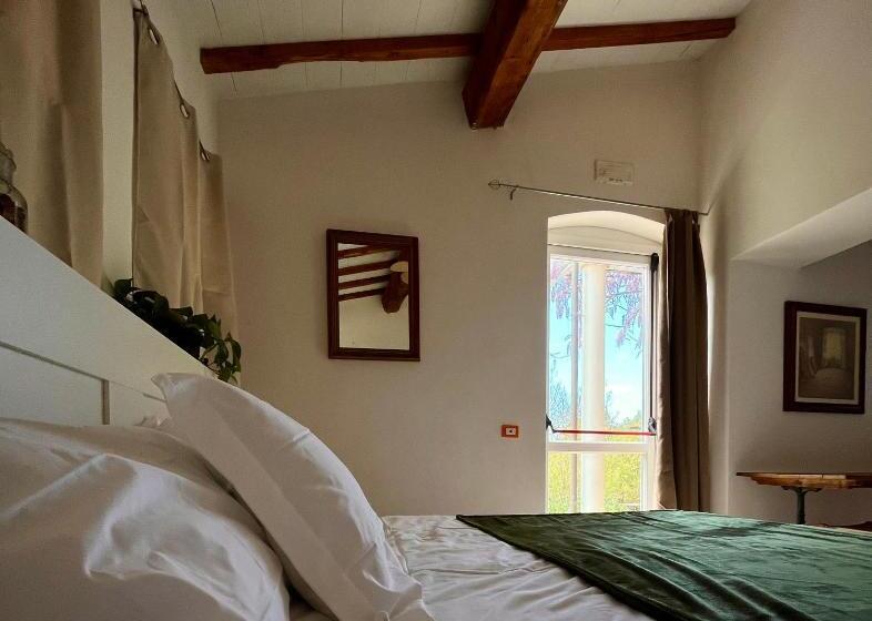 اتاق استاندارد با تخت بزرگ, B&b La Fucinaia Pet Friendly Adults Only