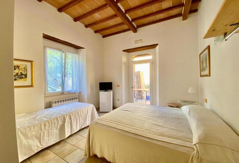اتاق استاندارد, B&b La Fucinaia Pet Friendly Adults Only