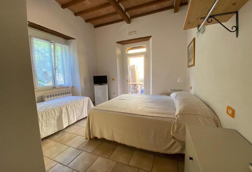 اتاق استاندارد, B&b La Fucinaia Pet Friendly Adults Only