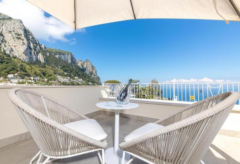 オーシャンビューデラックスルームバルコニー付き, Casa Dani Capri