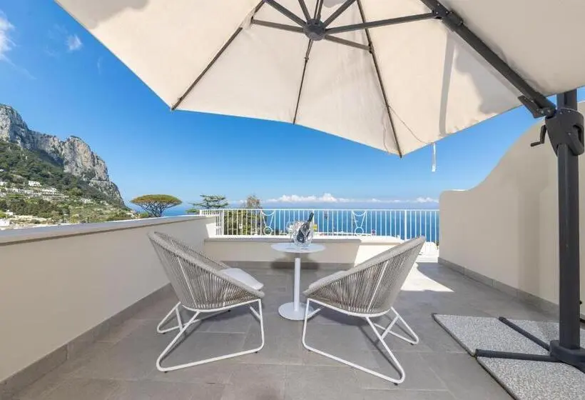 オーシャンビューデラックスルームバルコニー付き, Casa Dani Capri