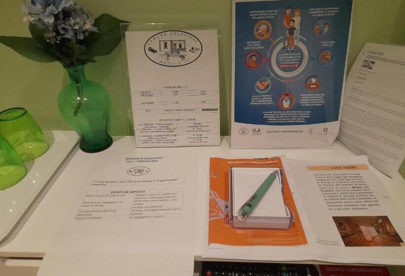 اتاق استاندارد سه تخته با سرویس بهداشتی مشترک, Meuble' 21 Di Anna