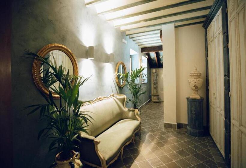 سوئیت پرزیدنت, La Corrala Del Realejo