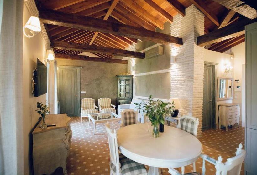 سوییت خانوادگی, La Corrala Del Realejo