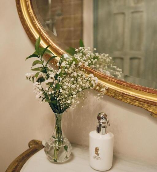 سوییت خانوادگی, La Corrala Del Realejo