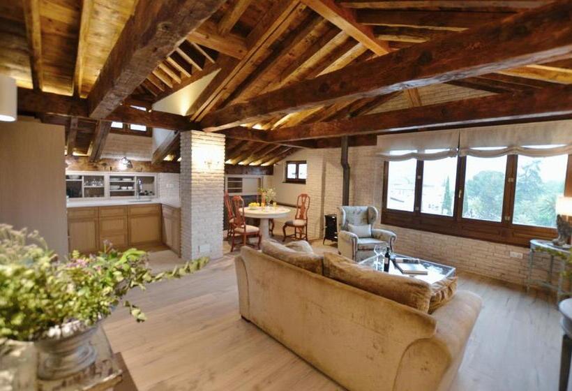 سوئیت پرزیدنت, La Corrala Del Realejo