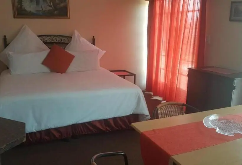 スイート, Amberlight Self Catering Accommodation