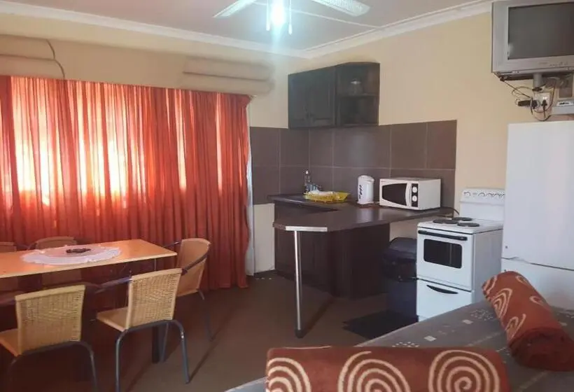 スイート, Amberlight Self Catering Accommodation