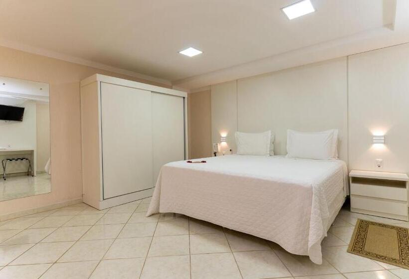 Президентский Люкс, Piazito Park