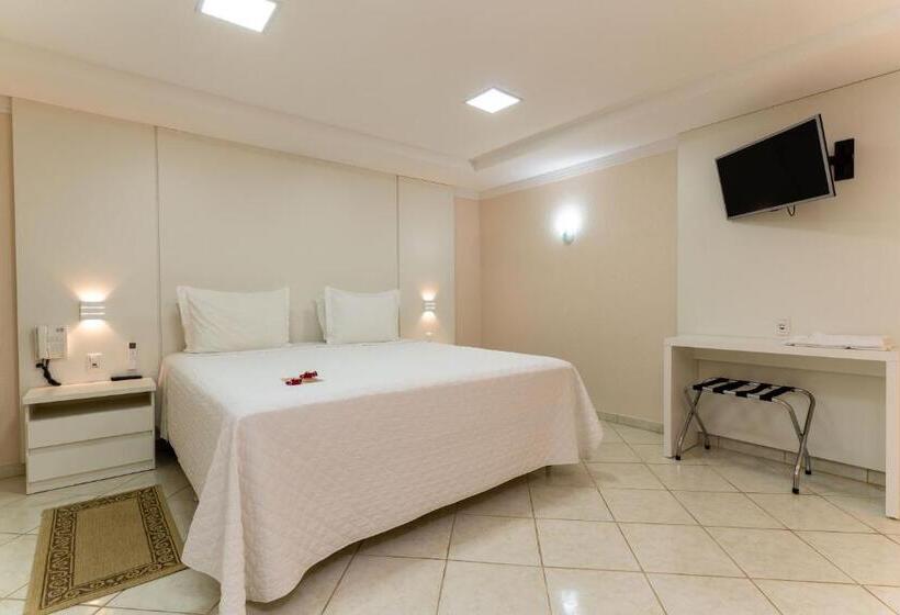 Президентский Люкс, Piazito Park