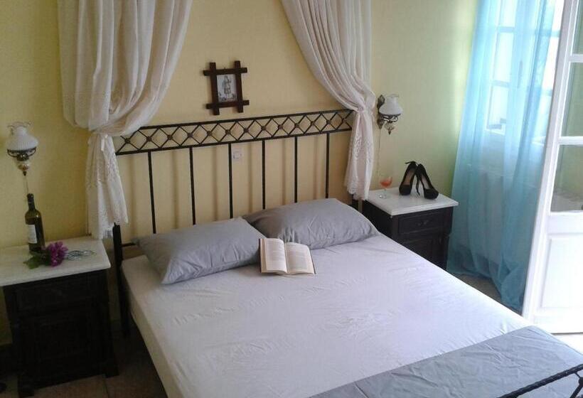 자쿠지 스위트, Aelia By Eltheon