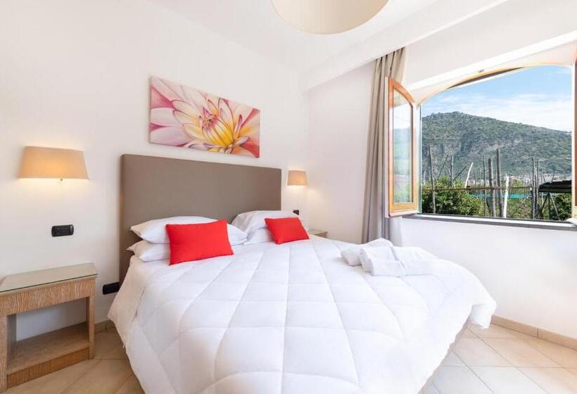 غرفة كومفورت ثلاثية, Villa Francesca Relais