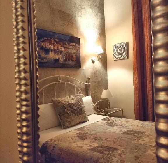 Номер Стандарт, Hostal Orleans