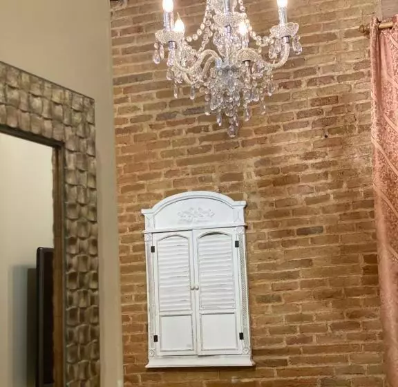 اتاق استاندارد, Hostal Orleans