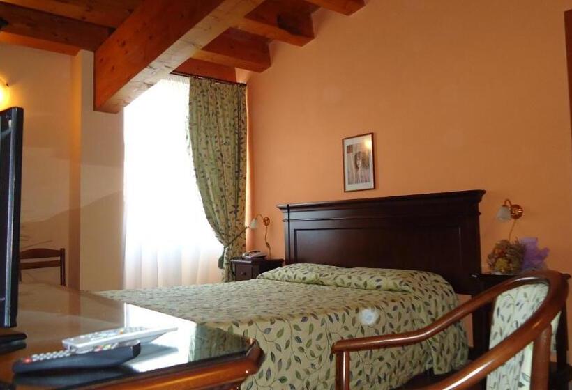 Номер Стандарт Трехместный, Archimede Ortigia