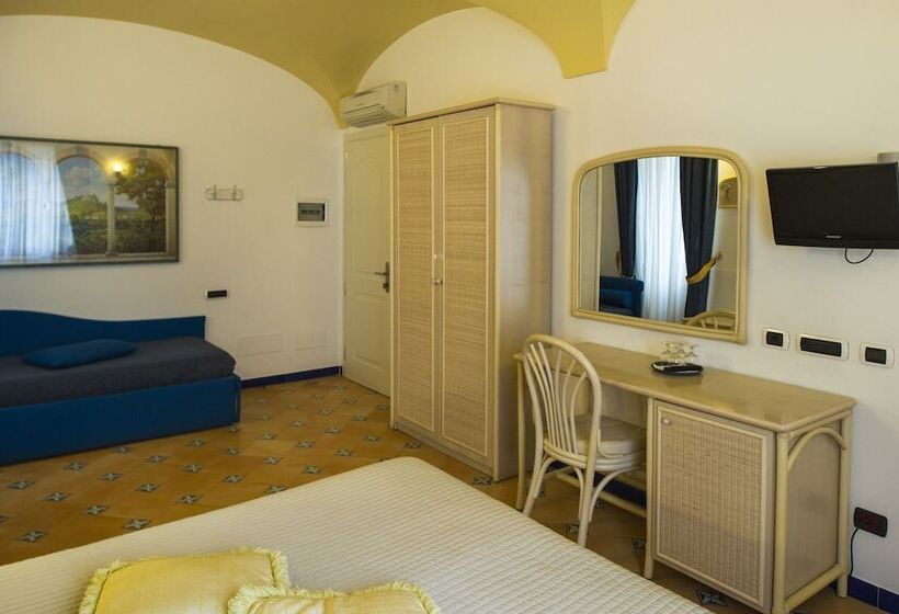 スタンダードトリプルルーム, Bellevue Suite