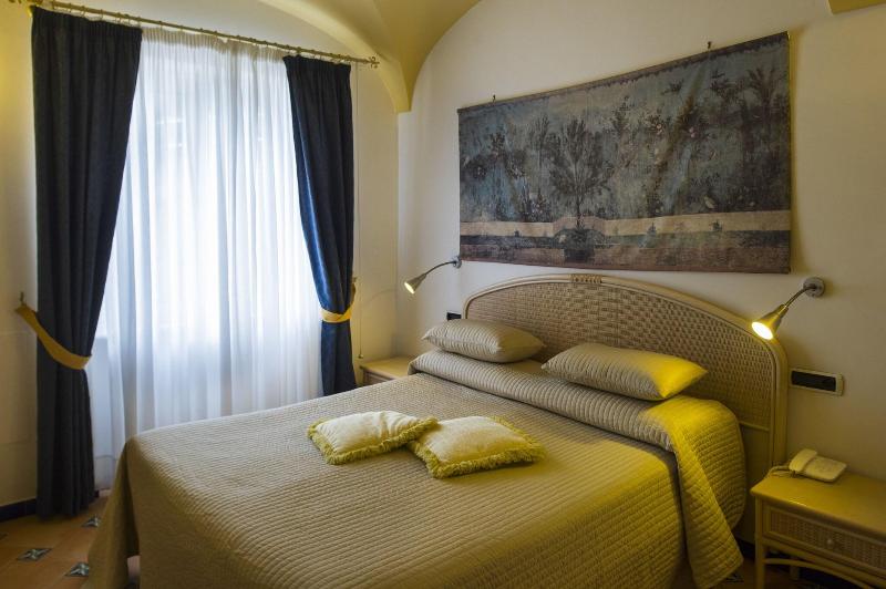 スタンダードトリプルルーム, Bellevue Suite