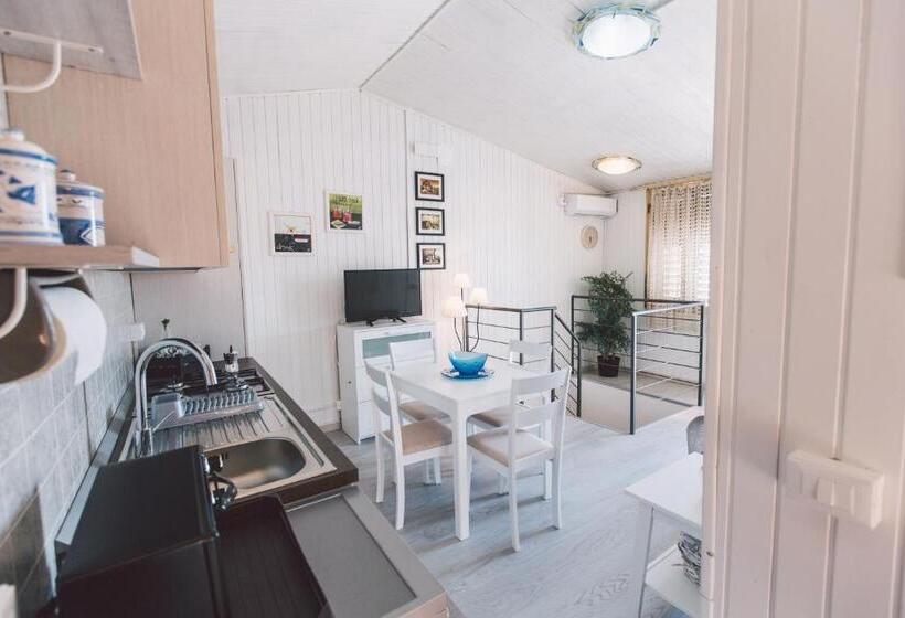 テラス付き１ベッドルームアパートメント, Como