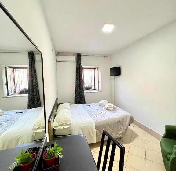 スタンダードルーム, Como