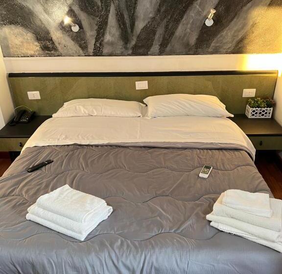 スタンダードルーム, Como