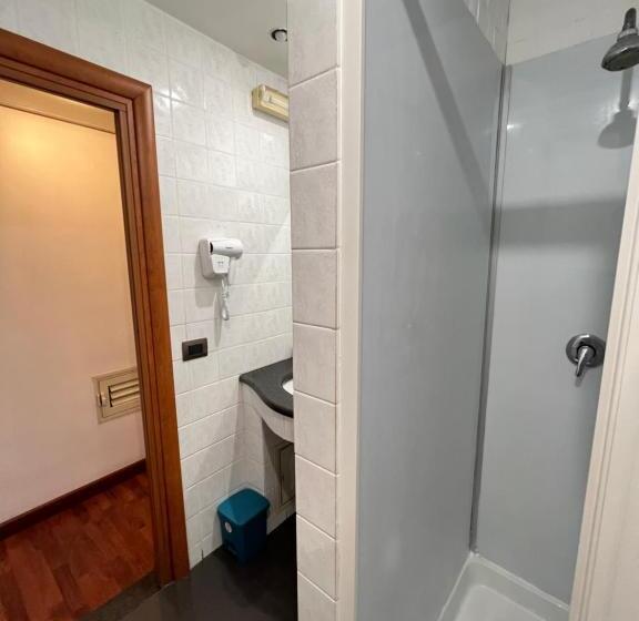 デラックスルーム, Como