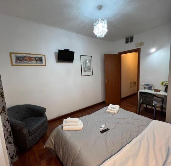 デラックスルーム, Como