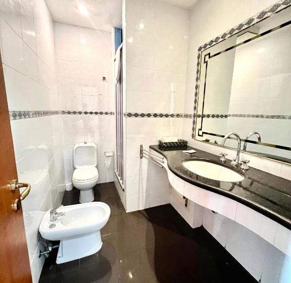 デラックスの４人部屋, Como