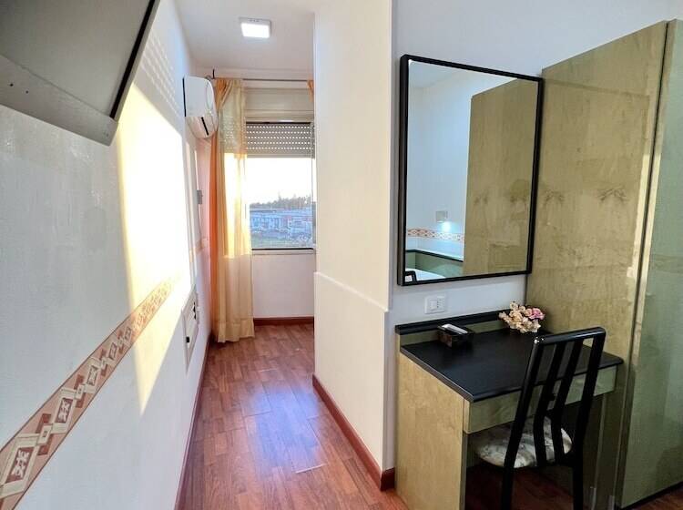 スタンダードシングルルーム, Como