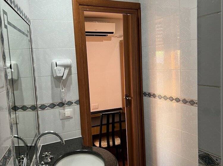 スタンダードルーム, Como