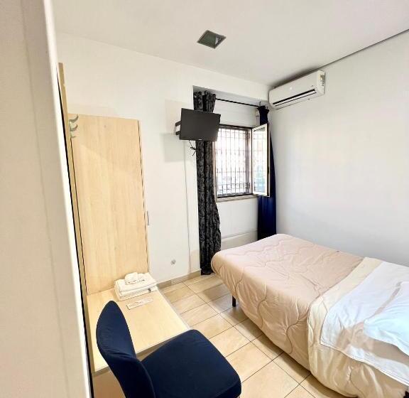 シングルデラックスルーム, Como