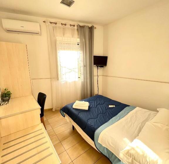 シングルデラックスルーム, Como