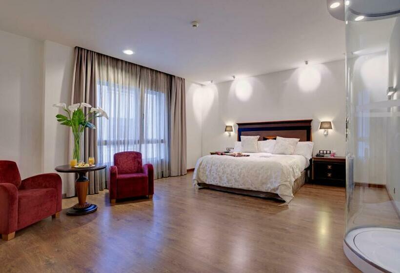 سوئیت با تخت بزرگ, Crowne Plaza Madrid Airport