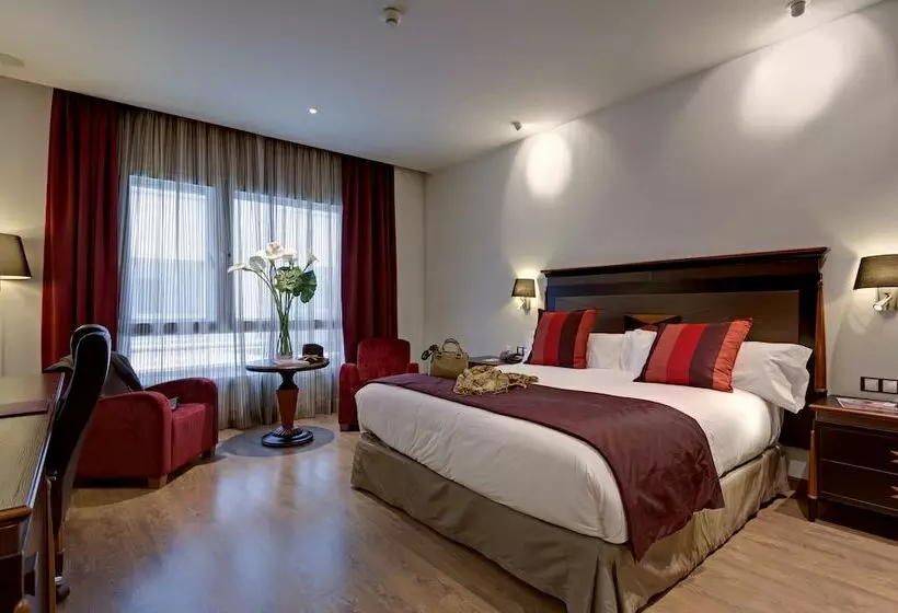 اتاق استاندارد, Crowne Plaza Madrid Airport