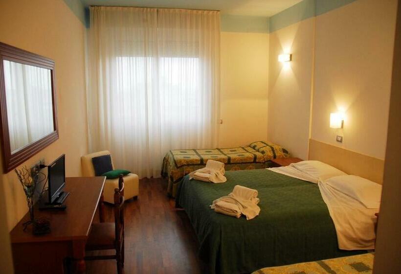 スタンダード4人部屋, Golden