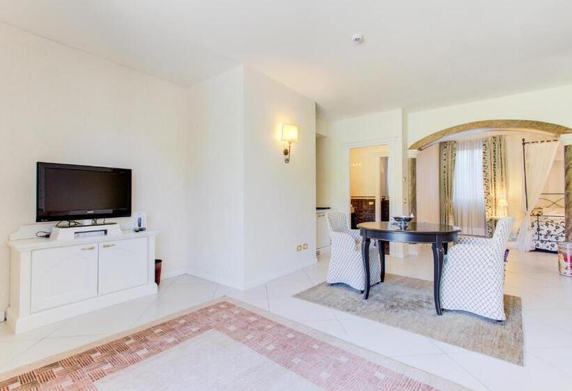 סוויטה נוף לגינה, Monastero Resort & Spa, Garda Lake Collection