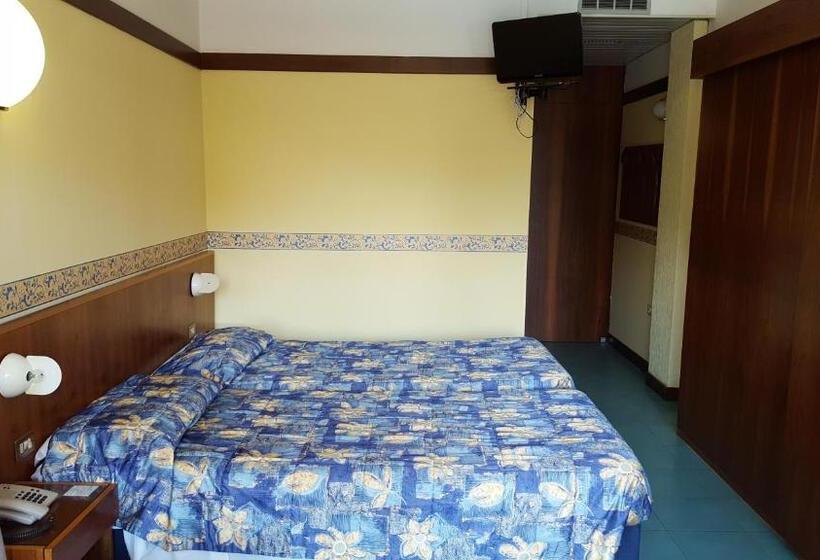 スタンダードルーム, Royal