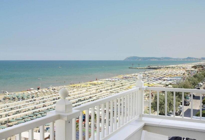 オーシャンビューデラックスルームバルコニー付き, Tiffany's