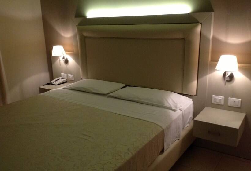 غرفة عائلية, Valemare