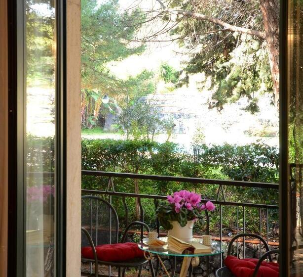 آپارتمان 1 خوابه با چشم‌انداز استخر, Villa Delle Palme