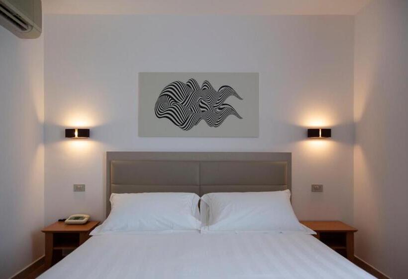 חדר סטנדרט לשלושה, Villa Paradiso