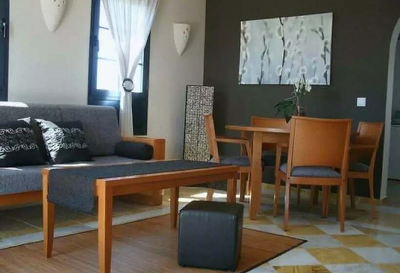 ویلای 2 خوابه با چشم‌انداز دریا, Coral Beach