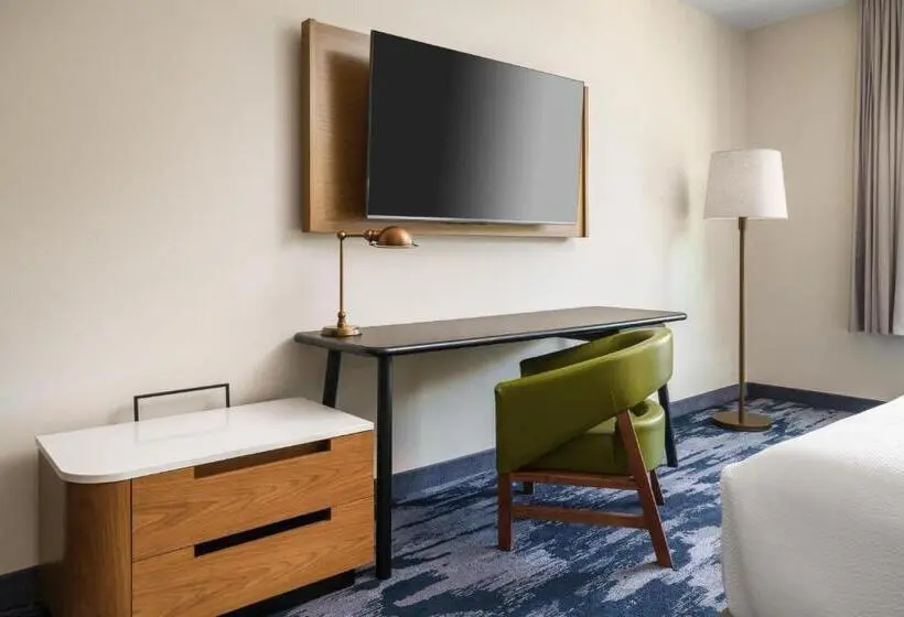 キングサイズベッドのスタンダードルーム, Fairfield Inn & Suites By Marriott Oakhurst Yosemite