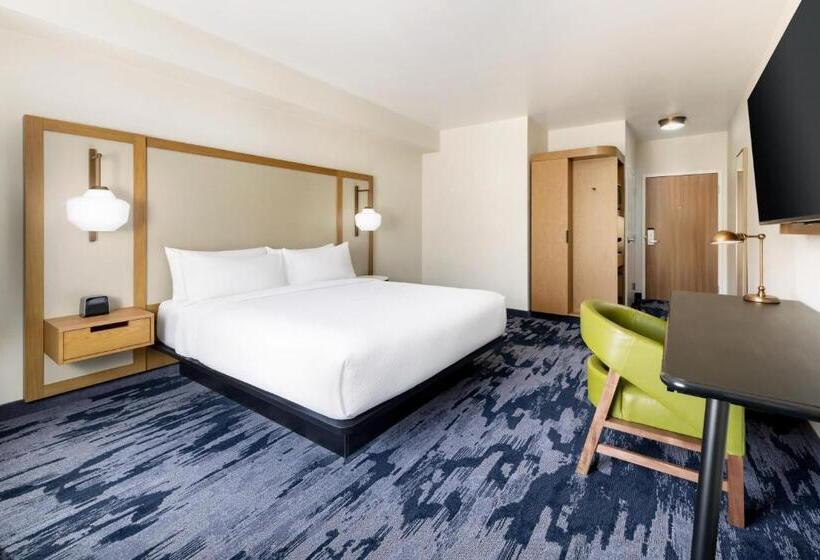 キングサイズベッドのスタンダードルーム, Fairfield Inn & Suites By Marriott Oakhurst Yosemite