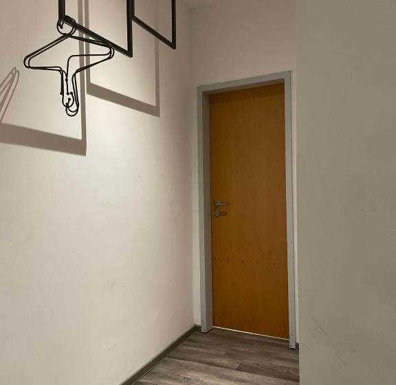 חדר סטנדרט יחיד, Vintage