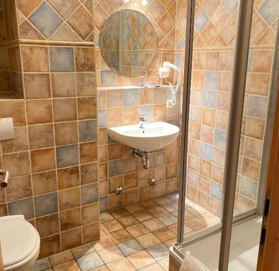 חדר סטנדרט לשלושה, Vintage