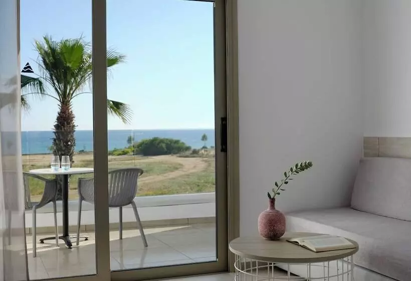 اتاق استاندارد با چشم‌انداز دریا, Atlantica Panthea Resort