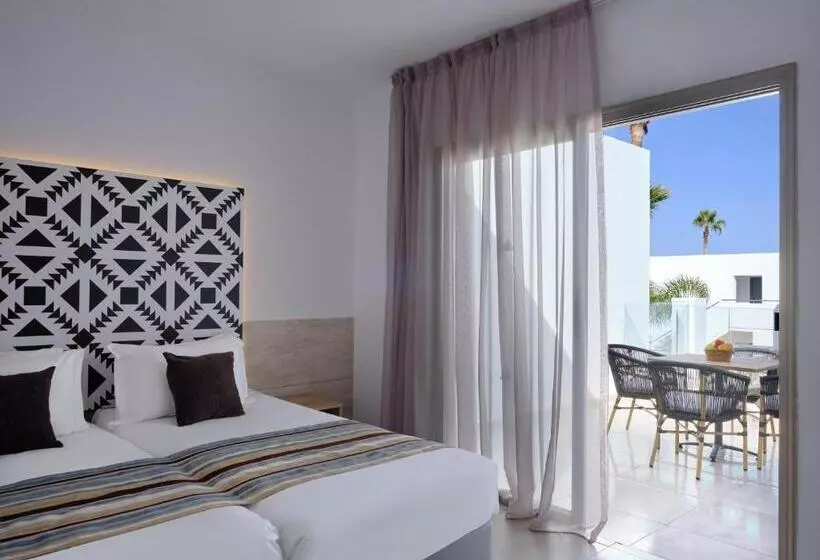 سوییت, Atlantica Panthea Resort